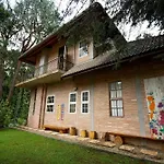 Design Home By The Lodges